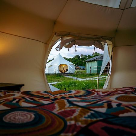 Вилла Luxury Glamping Retreat In Баттл Экстерьер фото