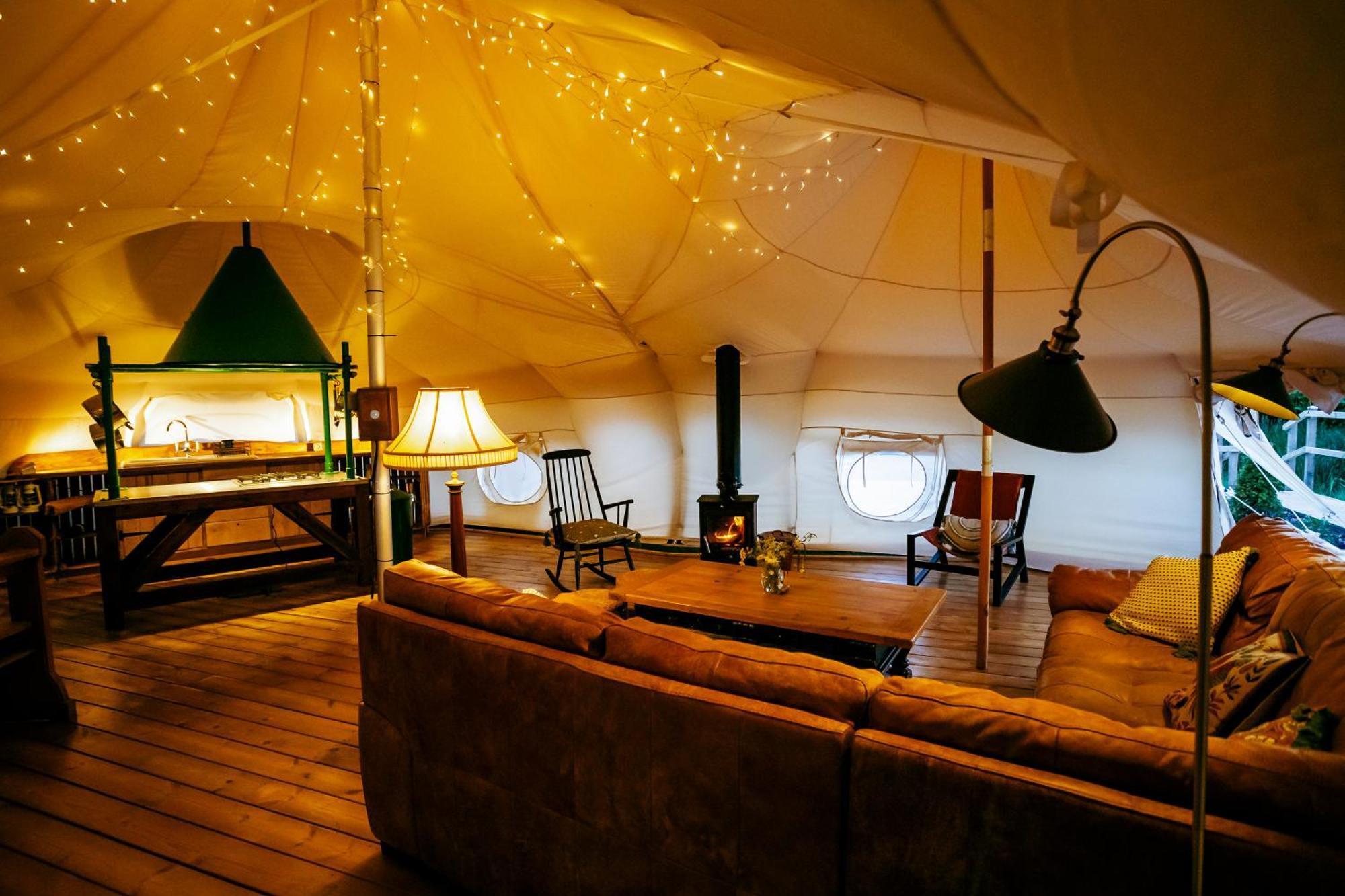 Вилла Luxury Glamping Retreat In Баттл Экстерьер фото